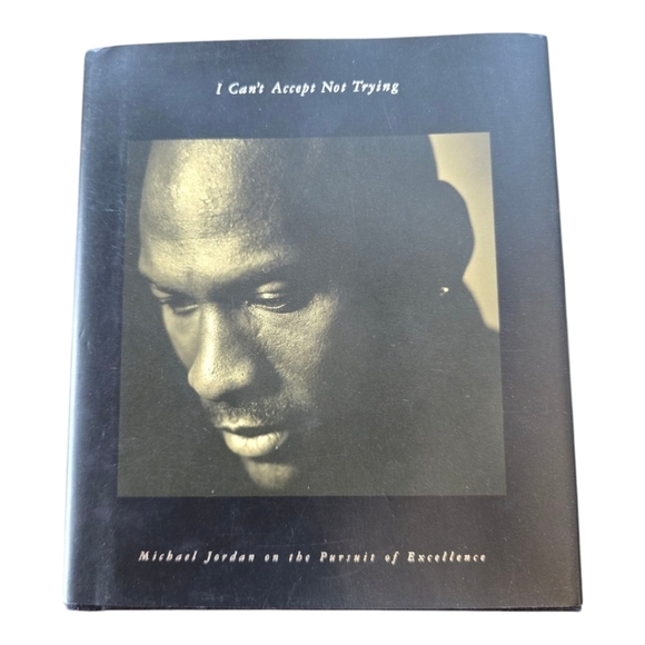 Michael Jordan Basketball Sports Illustrated Newsweek Magazine Book Collection - Picture 3 of 12